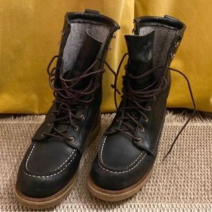 Women’s Black Red Wing 8” Classic Moc Wool Lined Boots, size 8